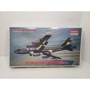 Vintage Academy Minicraft BOEING B-52H STRATOFORTRESS #4432 NOS Model Kit